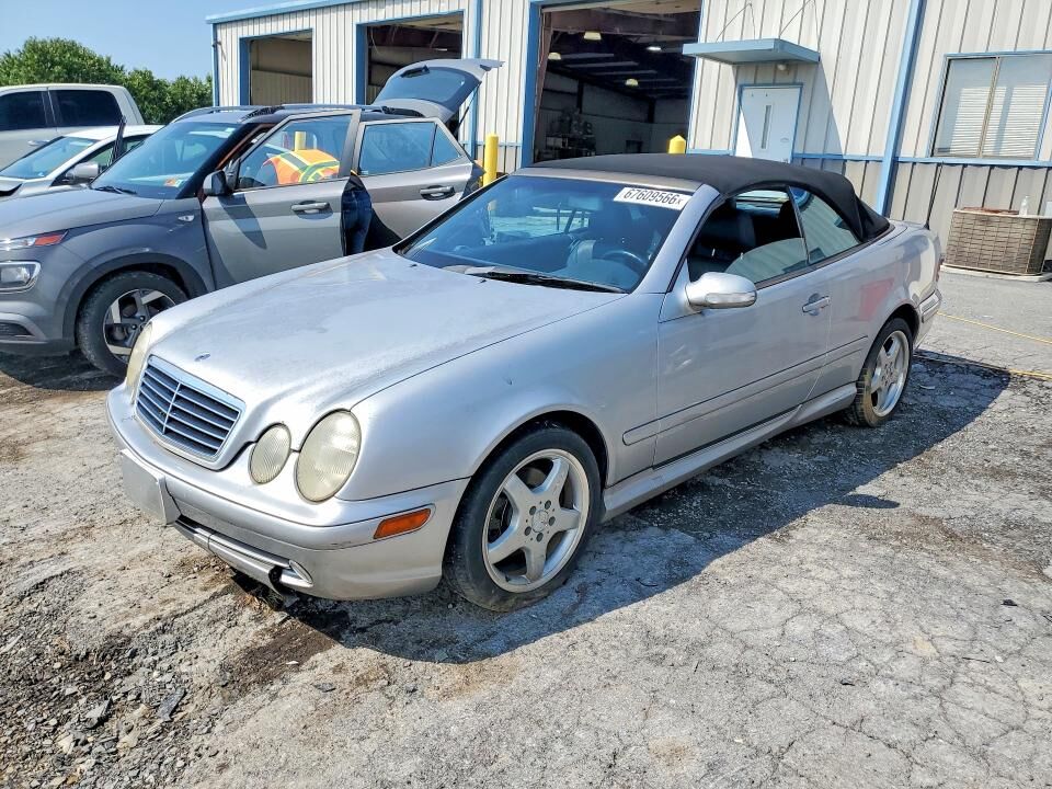 2002 MERCEDES-BENZ CLK-Class