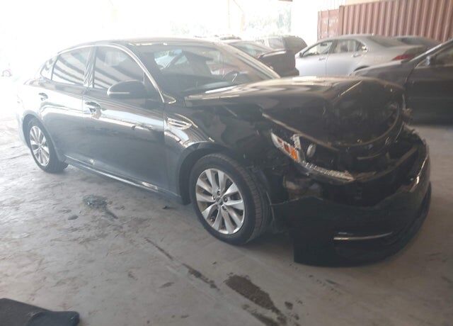 2017 KIA Optima