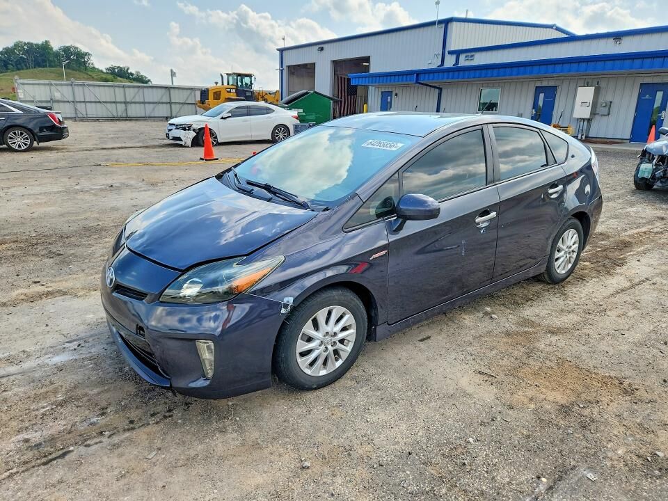 2014 TOYOTA Prius