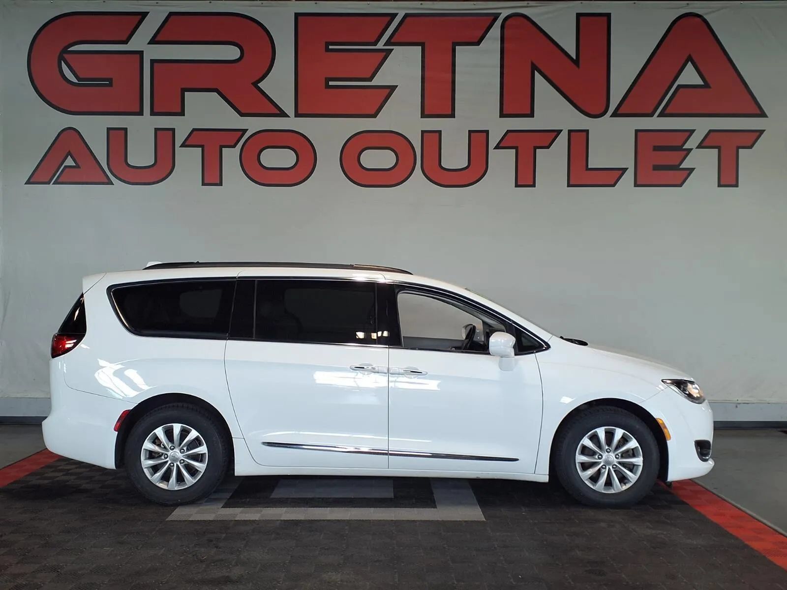 2017 CHRYSLER Pacifica