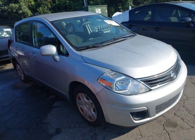 2010 NISSAN Versa