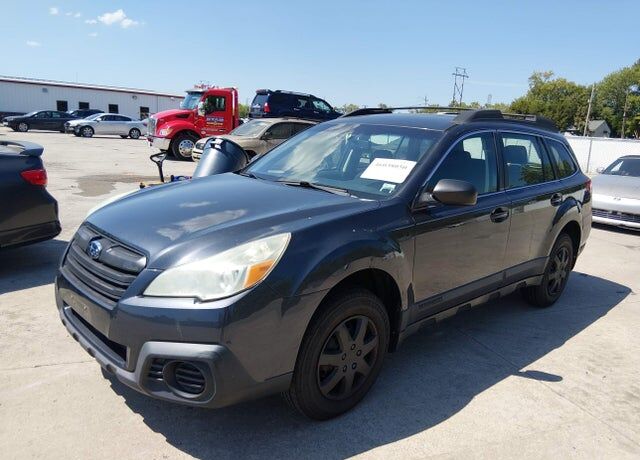 2013 SUBARU Outback