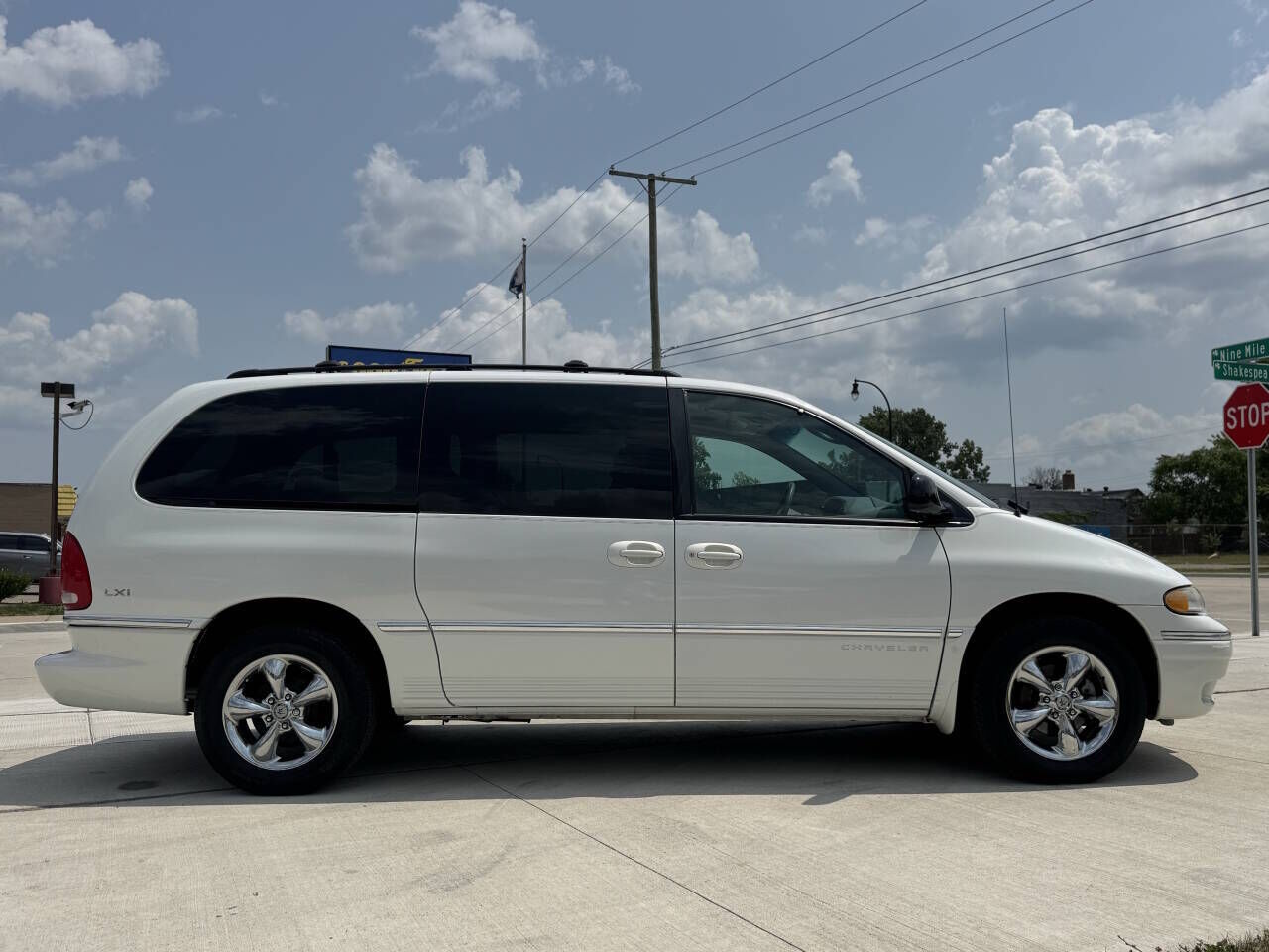 1997 CHRYSLER Town and Country