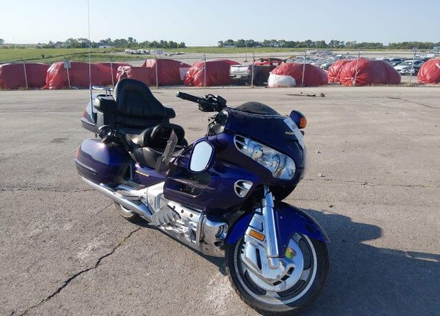2002 HONDA GL1800