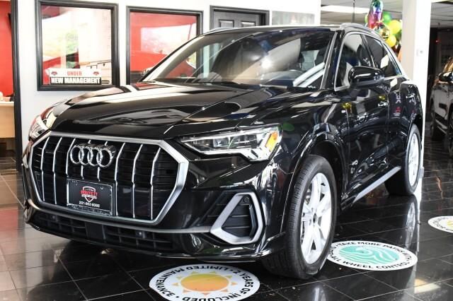 2022 AUDI Q3