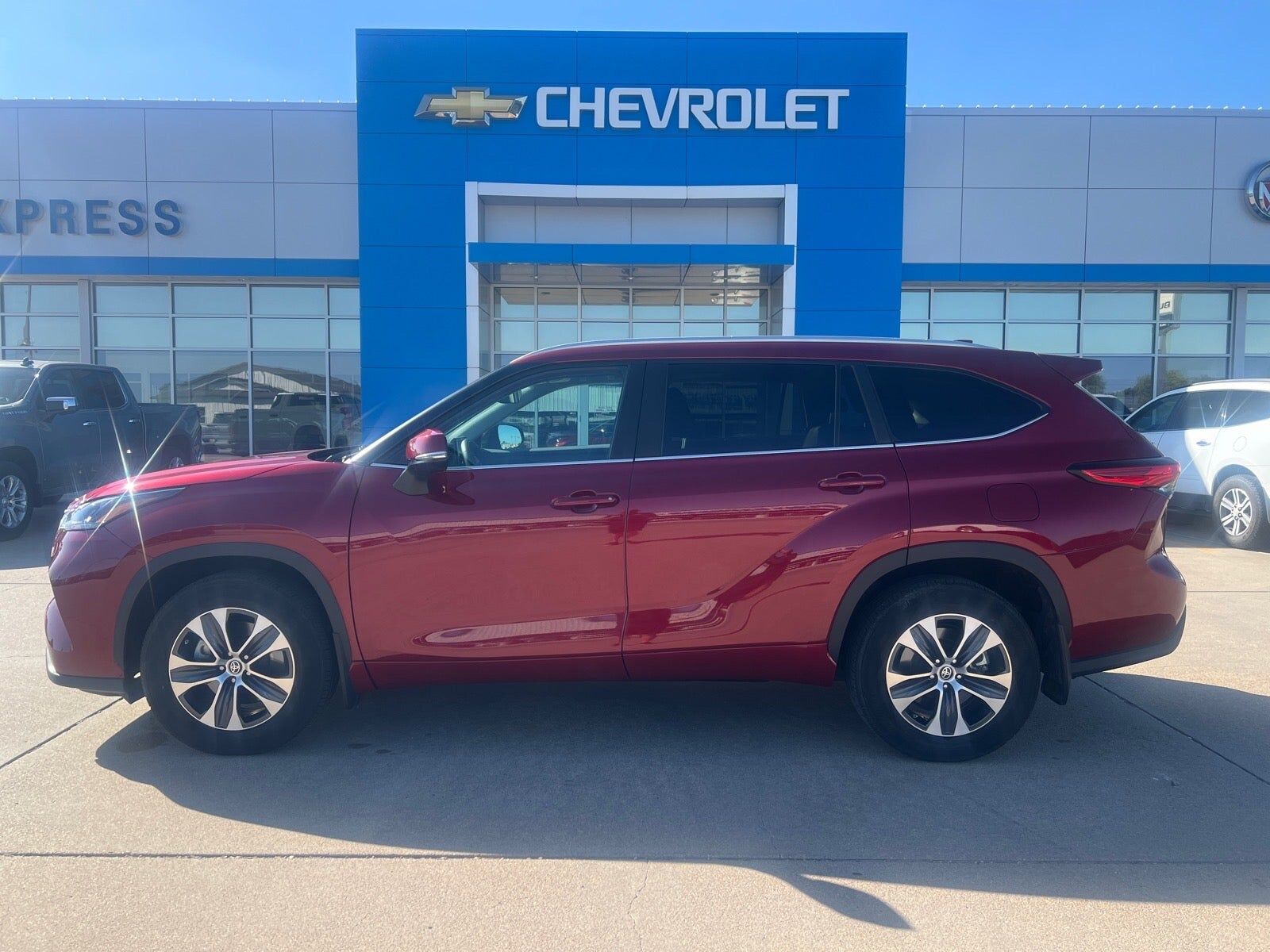 2023 TOYOTA Highlander
