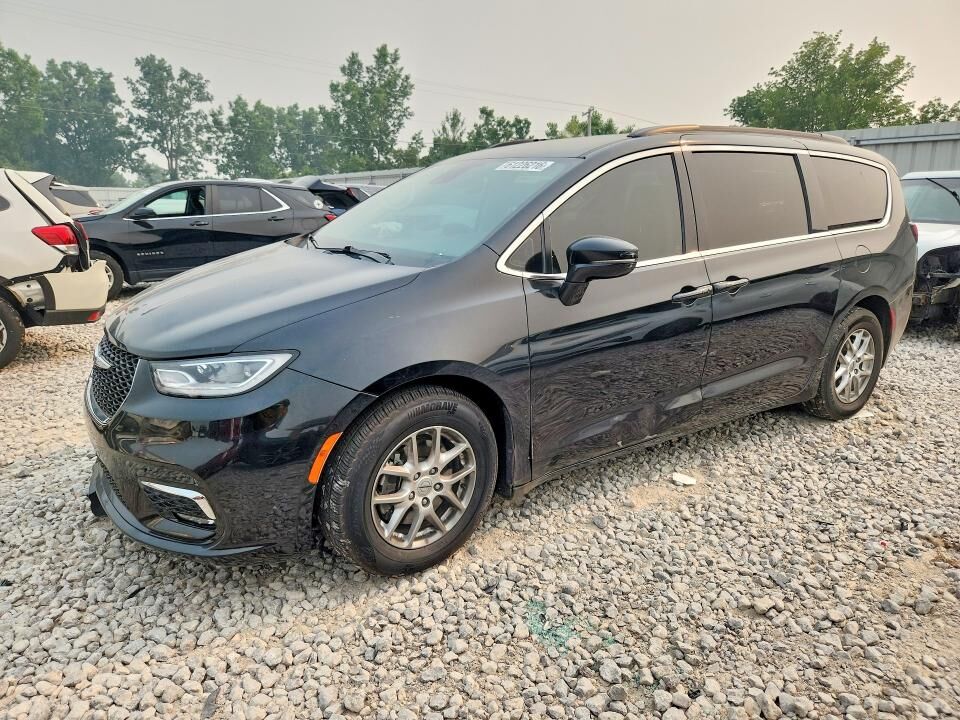 2022 CHRYSLER Pacifica