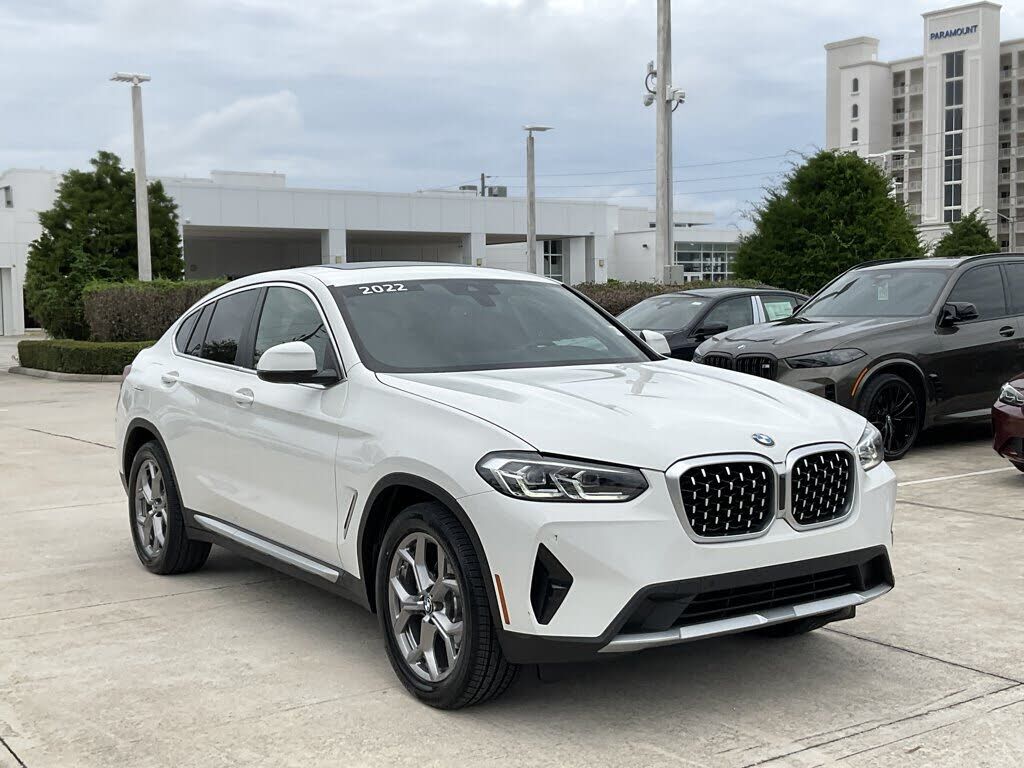 2022 BMW X4