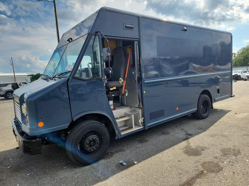 2021 FORD Commercial Chassis