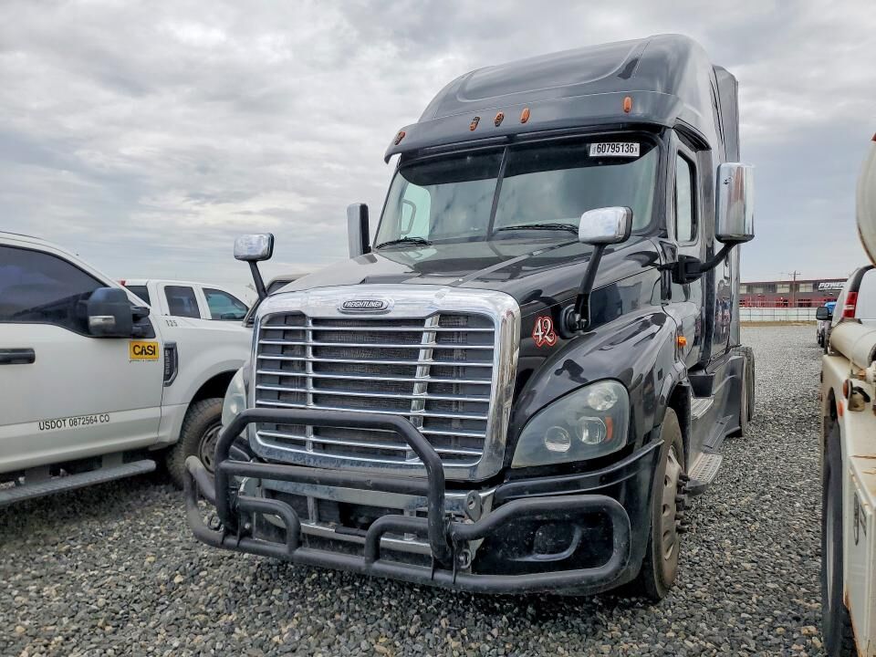 2017 FREIGHTLINER Cascadia