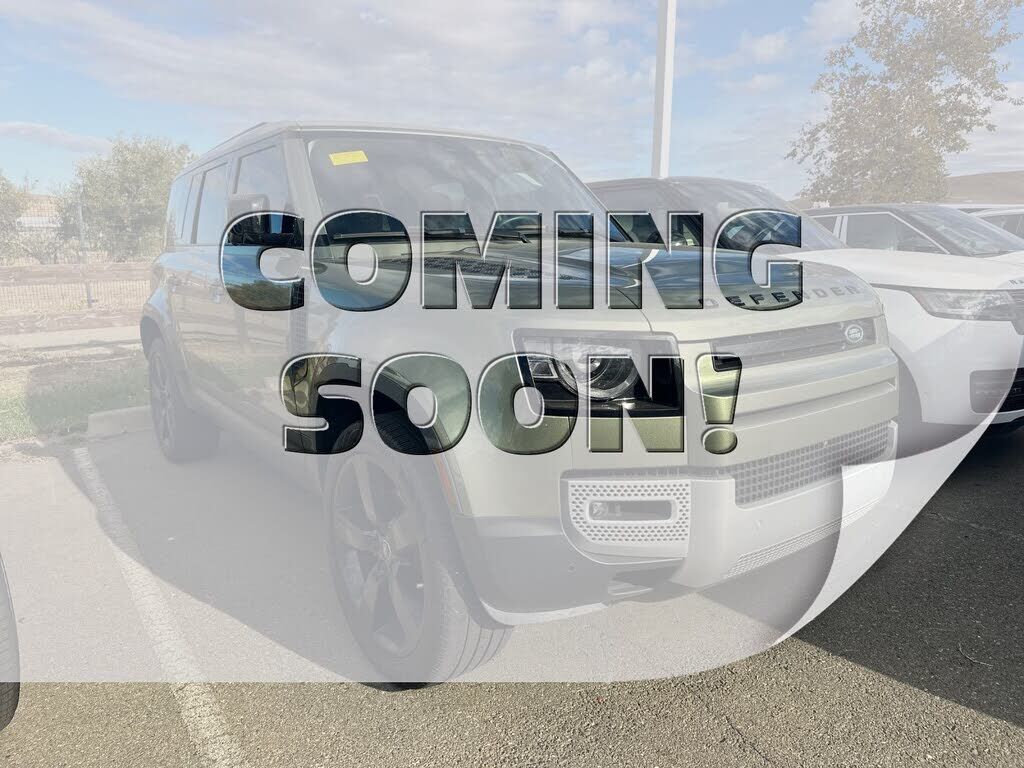 2024 LAND ROVER Defender