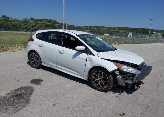 2016 FORD Focus