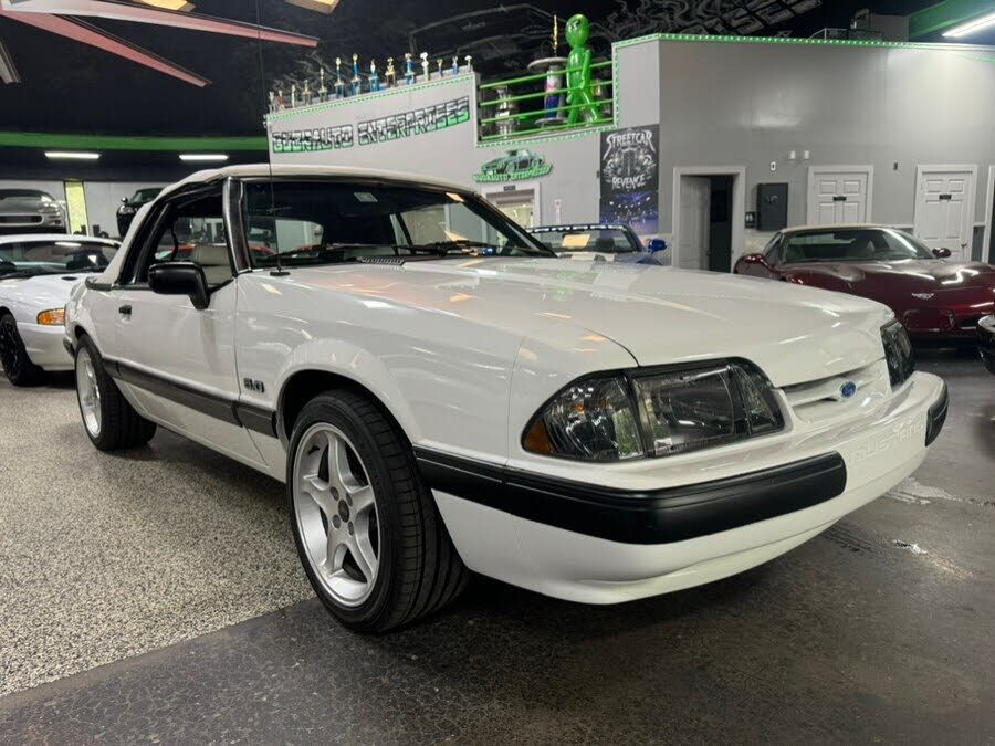 1990 FORD Mustang