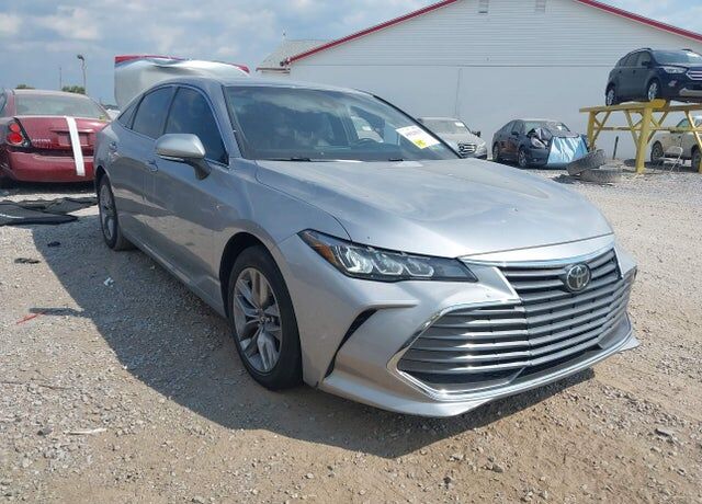 2020 TOYOTA Avalon