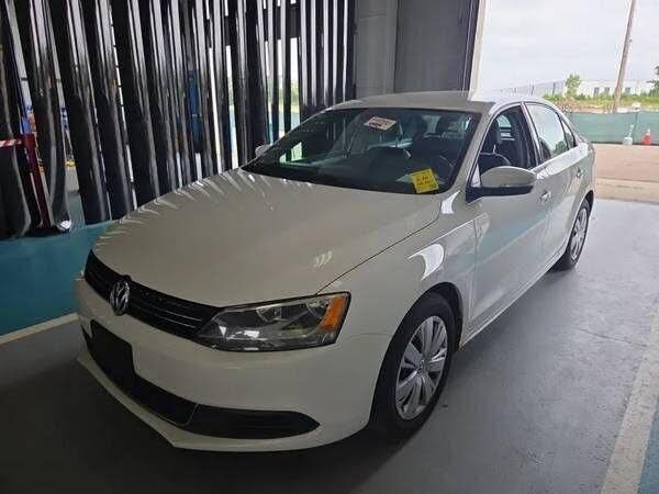 2013 VOLKSWAGEN Jetta