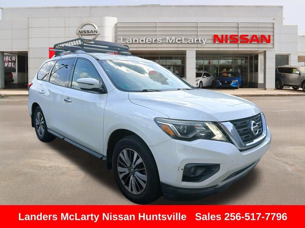 2017 NISSAN Pathfinder