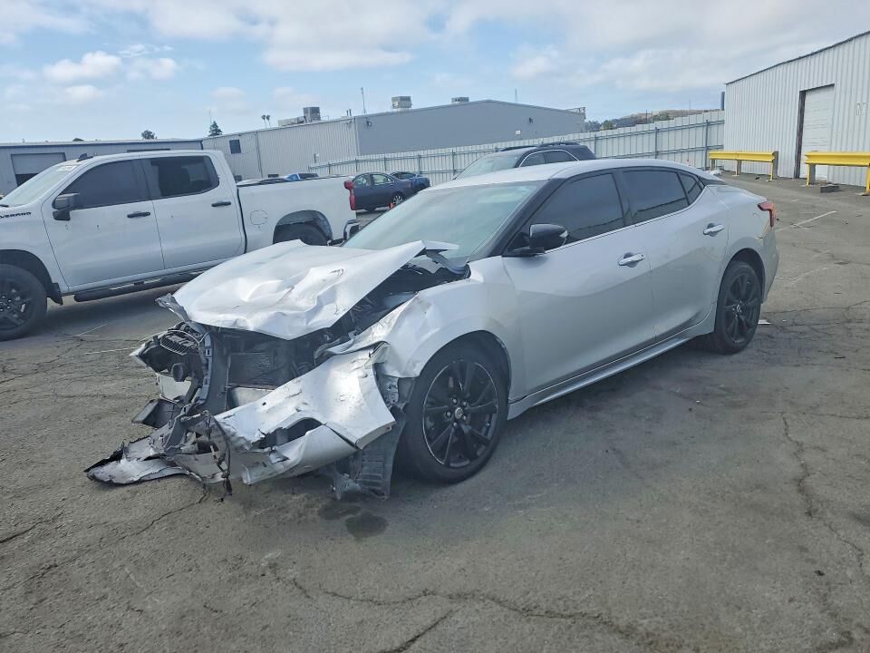 2018 NISSAN Maxima