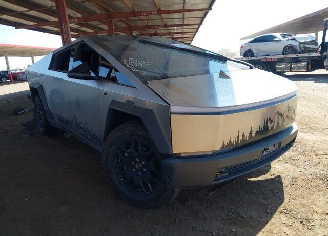 2024 TESLA Cybertruck