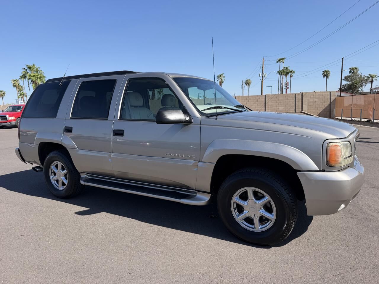 2000 CADILLAC Escalade