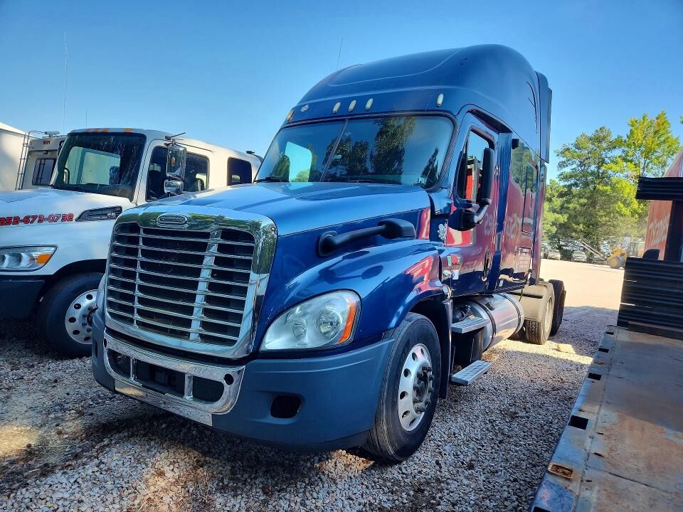 2013 FREIGHTLINER Cascadia
