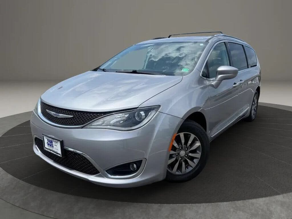 2019 CHRYSLER Pacifica