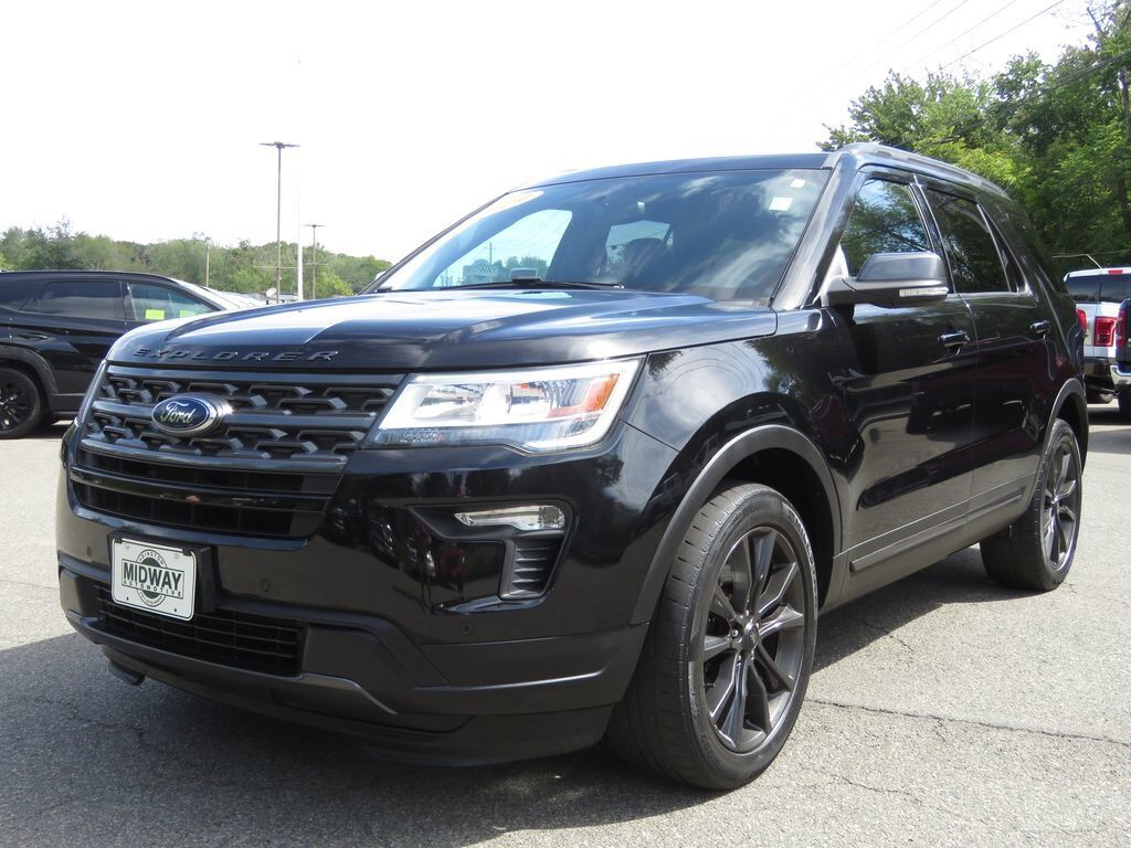 2019 FORD Explorer