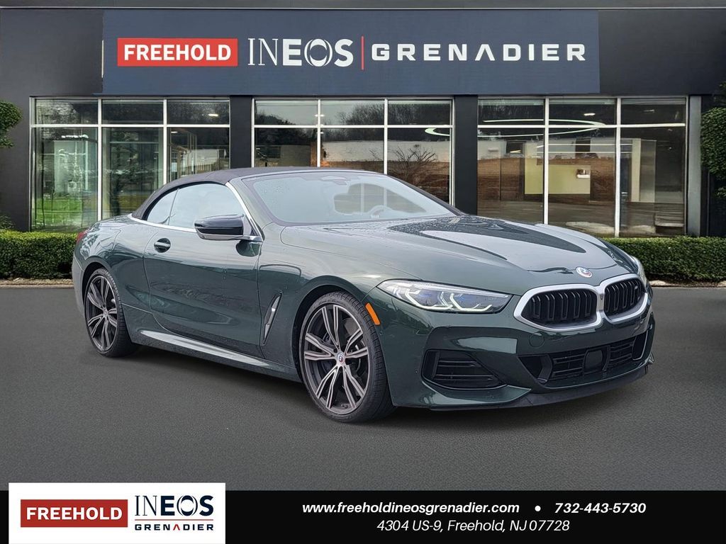 2023 BMW M8