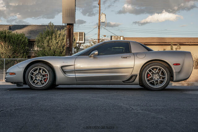 2004 CHEVROLET Corvette