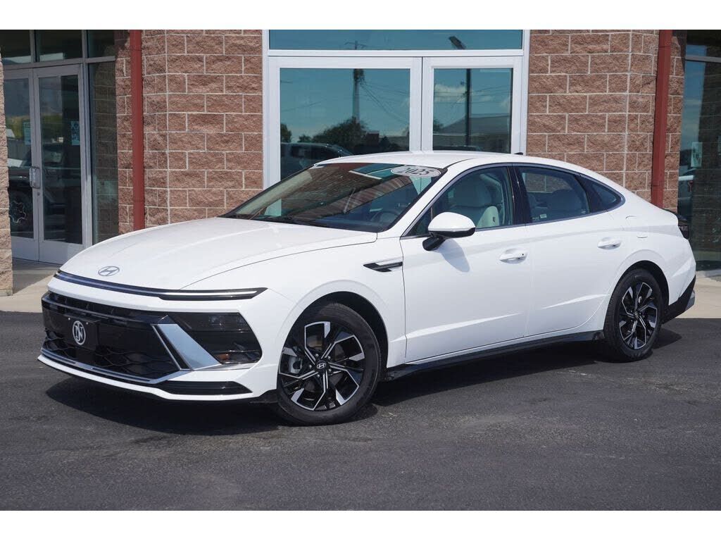 2025 HYUNDAI Sonata