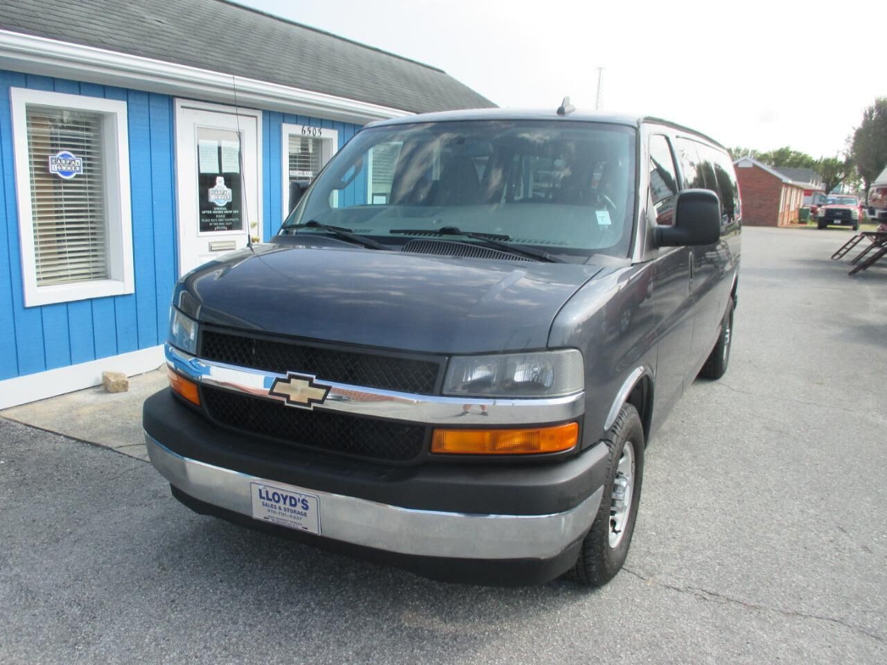 2017 CHEVROLET Express