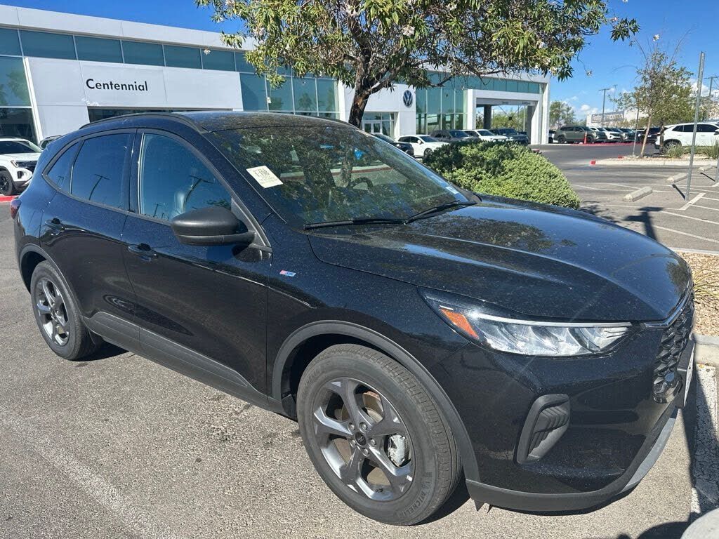 2025 FORD Escape