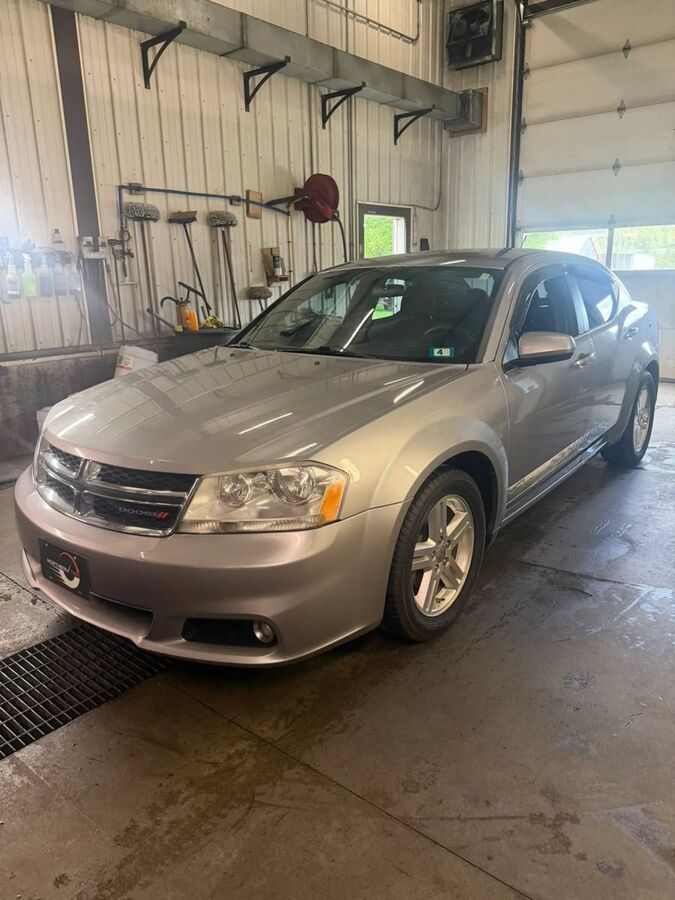 2014 DODGE Avenger