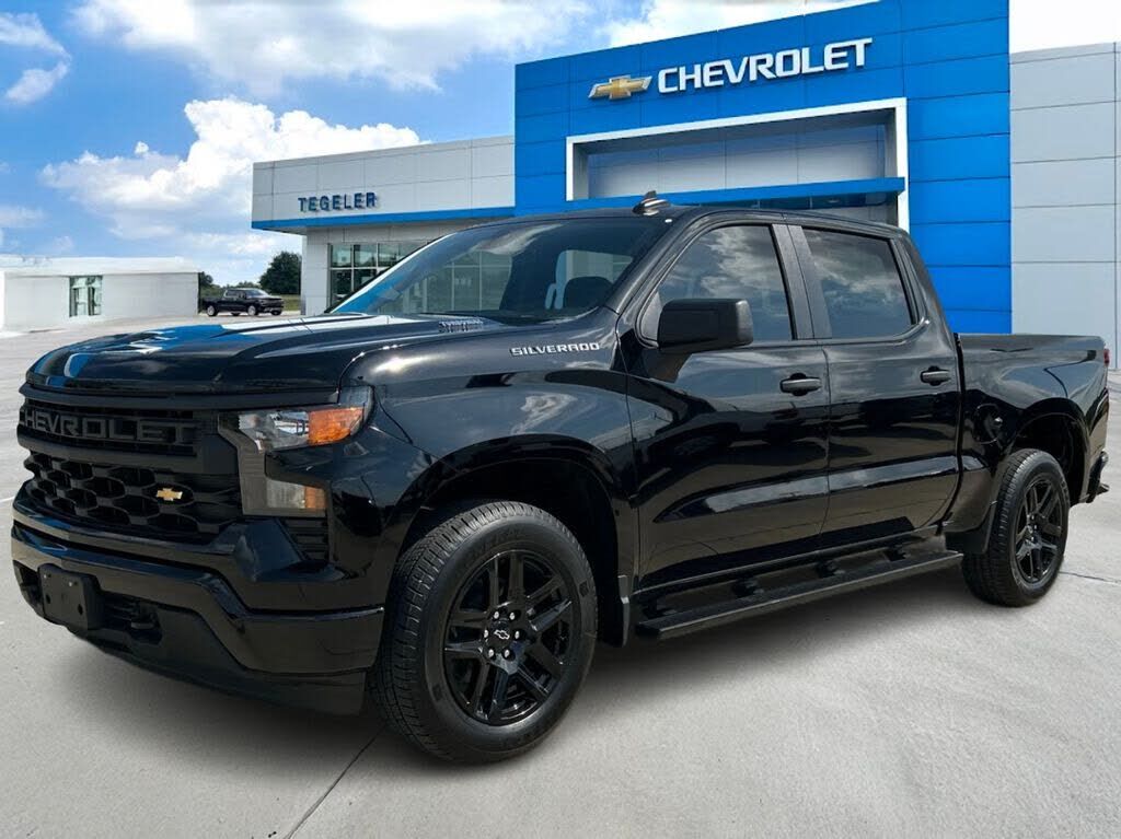 2025 CHEVROLET Silverado