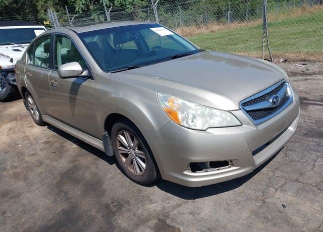 2010 SUBARU Legacy