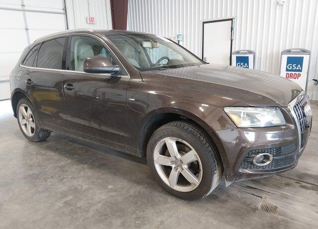 2011 AUDI Q5