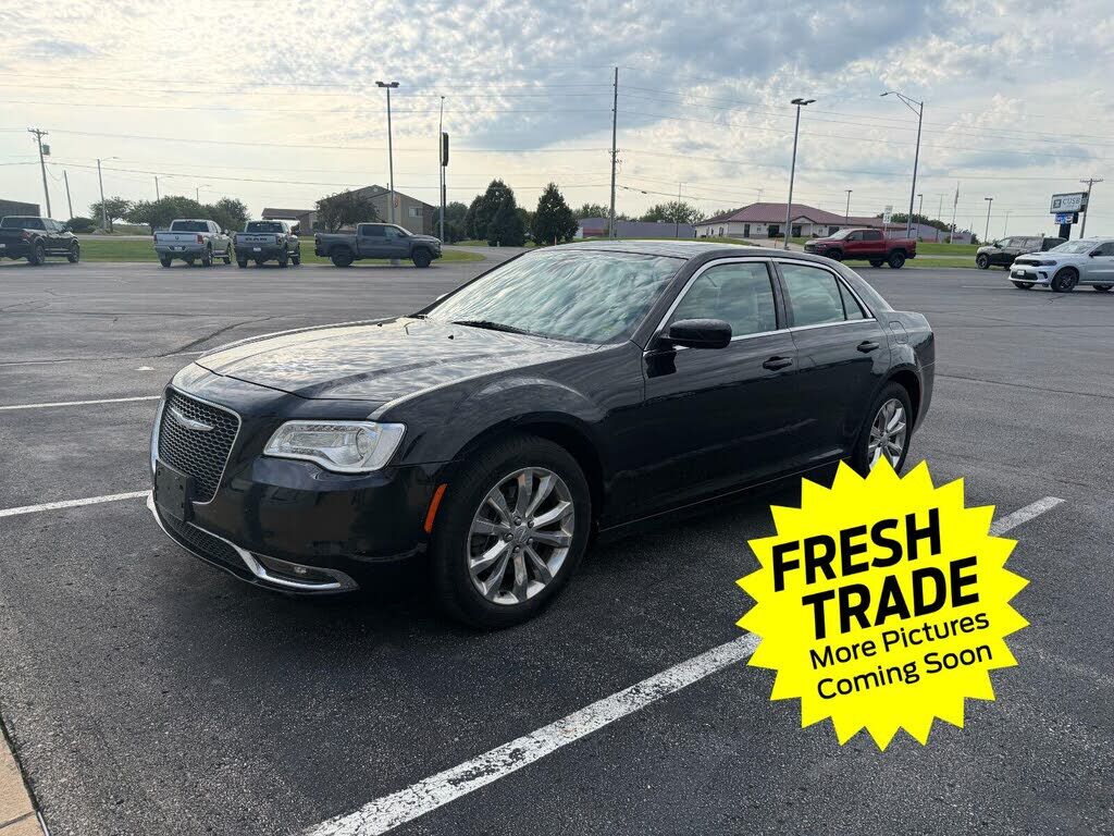 2017 CHRYSLER 300