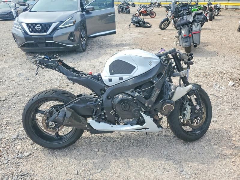 2015 SUZUKI GSX-R600L