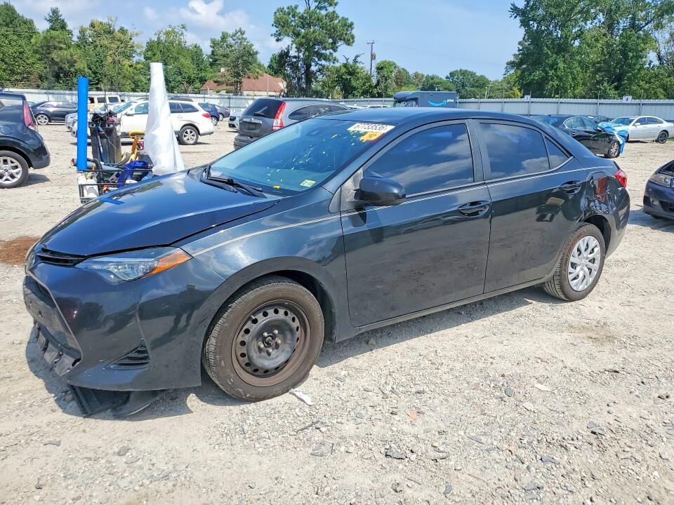 2018 TOYOTA Corolla