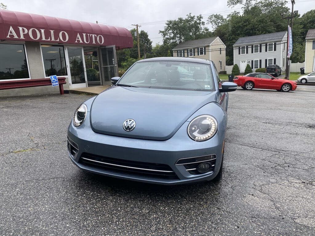 2019 VOLKSWAGEN Beetle