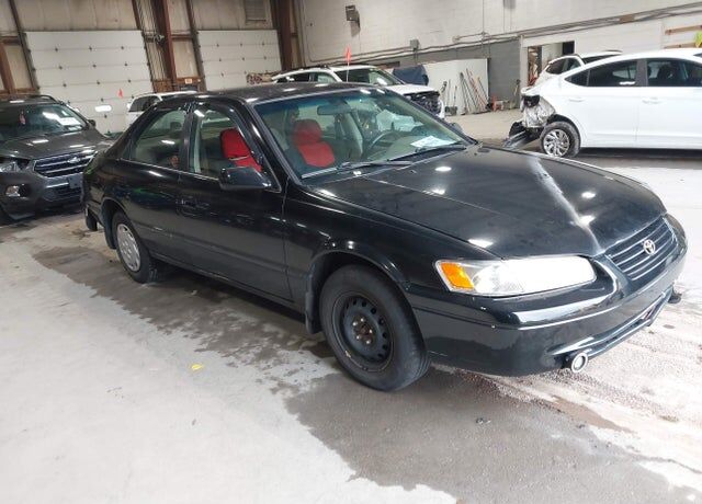 1997 TOYOTA Camry
