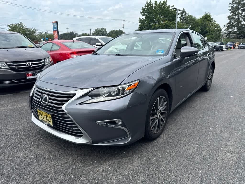 2016 LEXUS ES