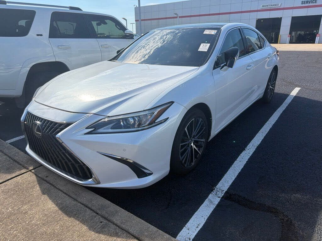 2023 LEXUS ES