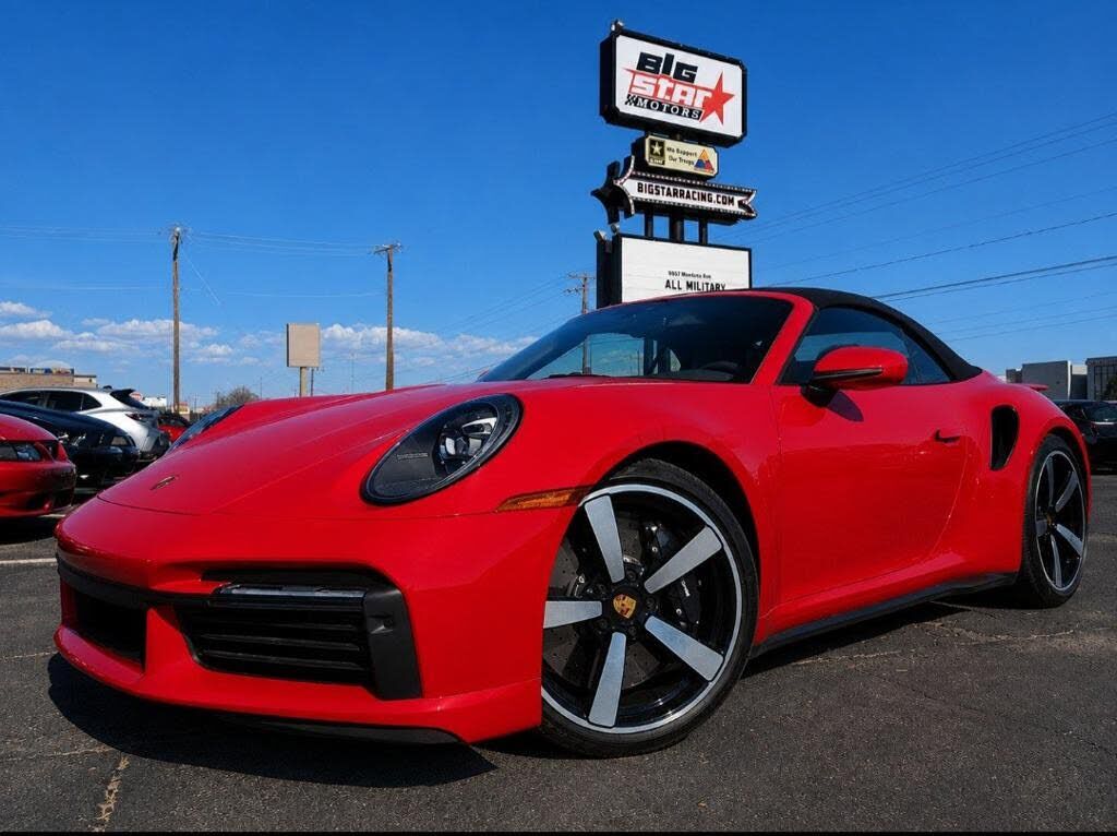 2021 PORSCHE 911