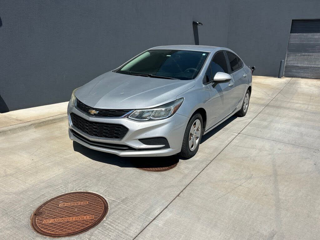 2017 CHEVROLET Cruze