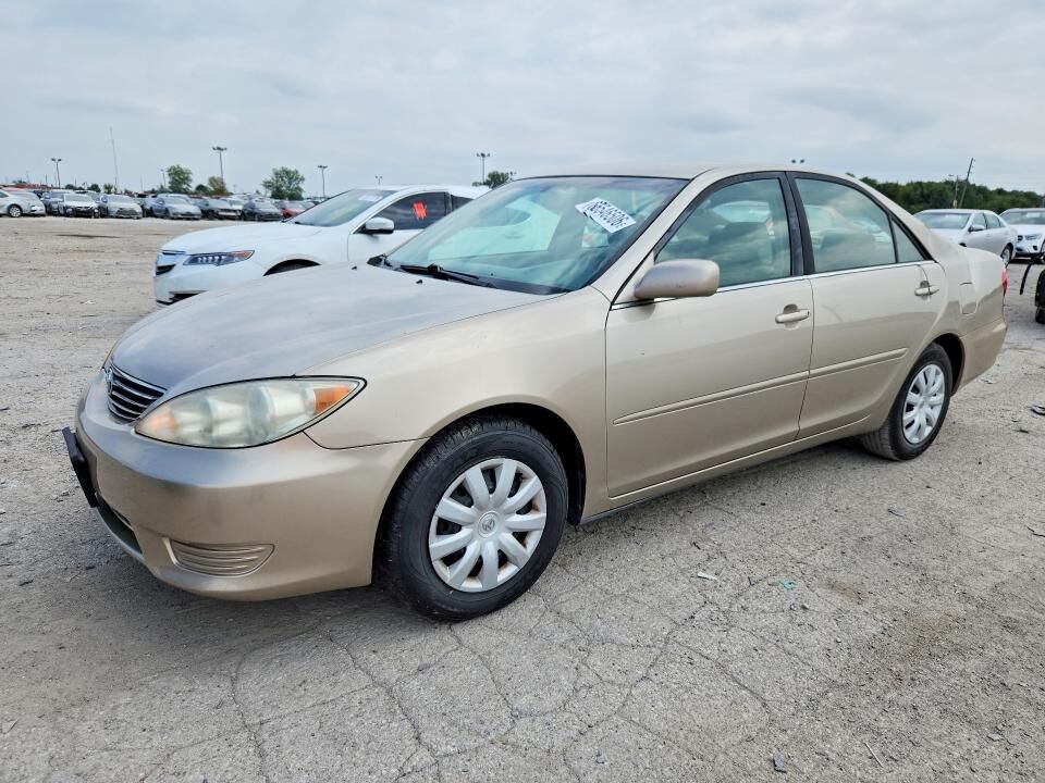 2005 TOYOTA Camry
