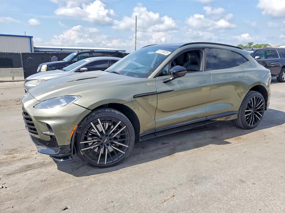 2025 ASTON MARTIN DBX
