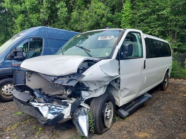 2023 CHEVROLET Express