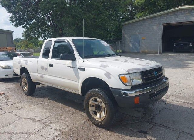 2000 TOYOTA Tacoma