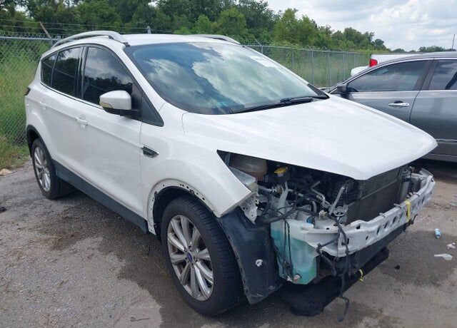 2017 FORD Escape