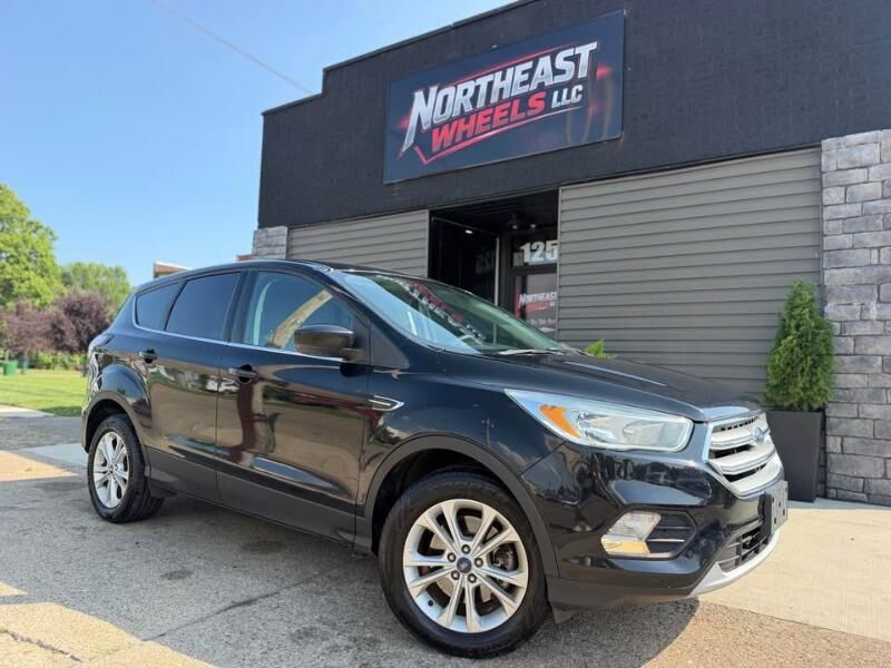 2017 FORD Escape